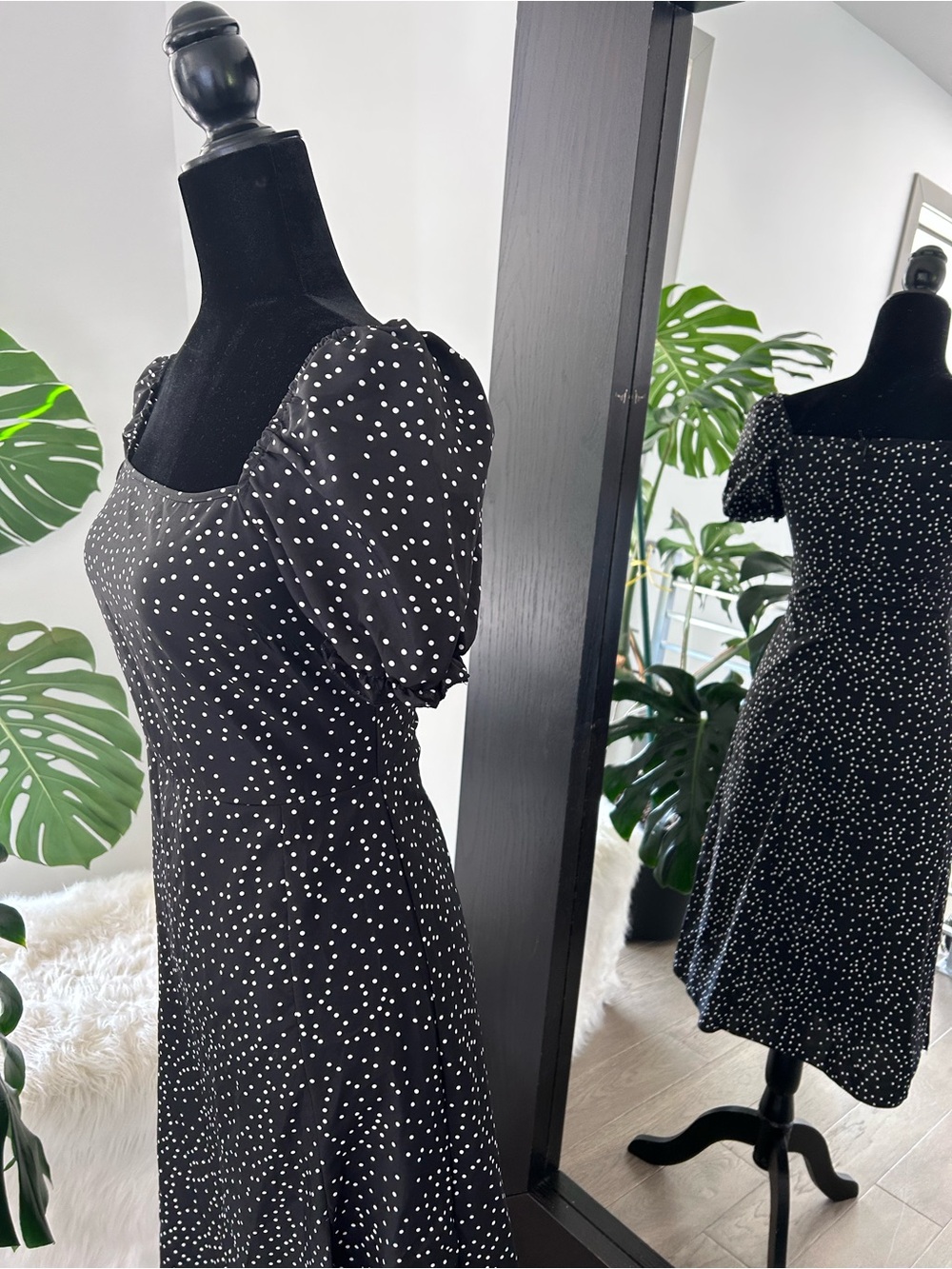 Polka Dots Shein Dress size XS NWOT - Picture 4 of 5